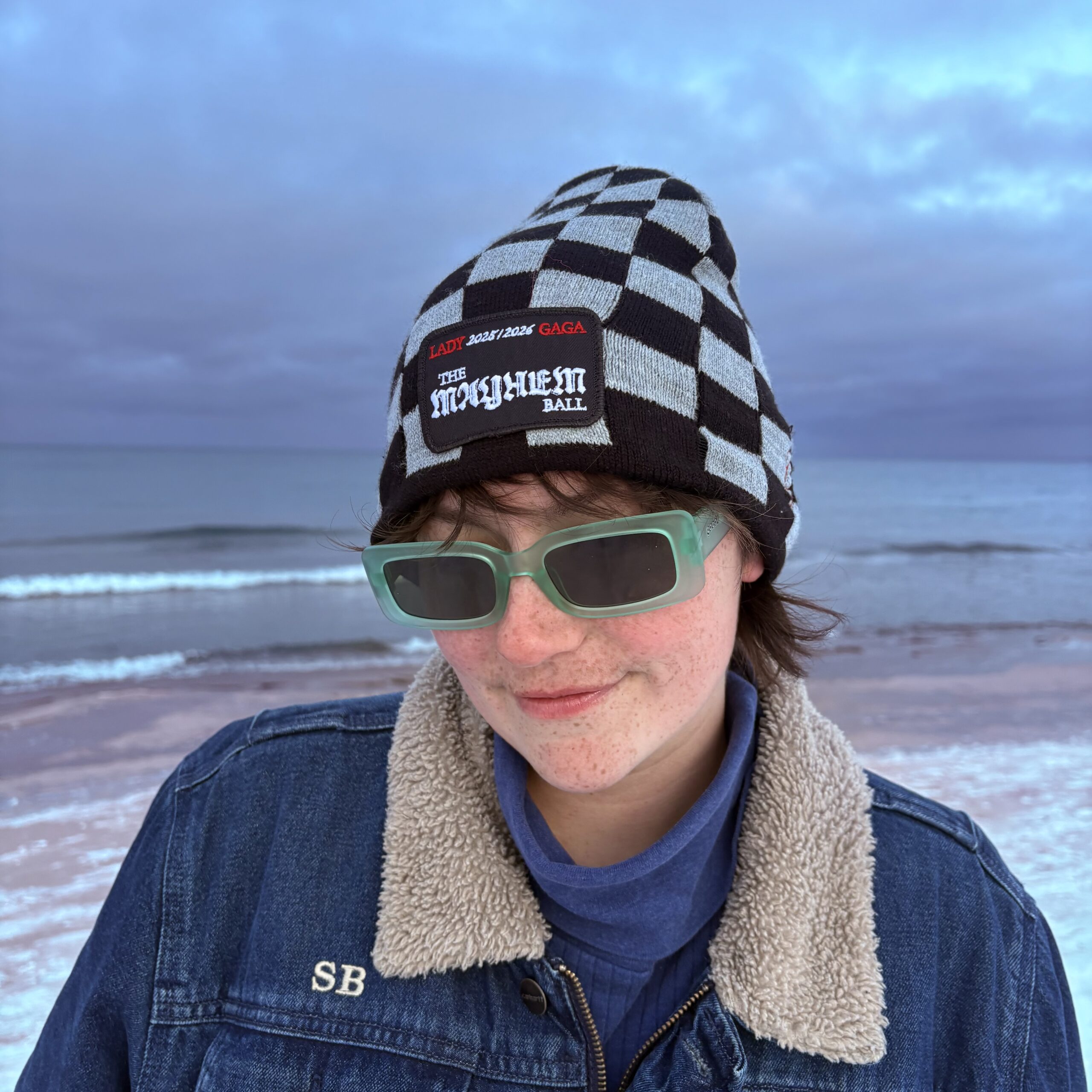 mayhem-ball-lady-gaga-hat